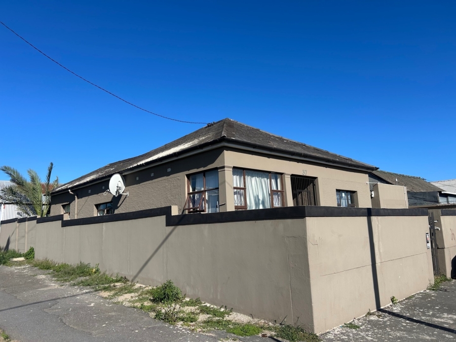 3 Bedroom Property for Sale in Quigney Eastern Cape